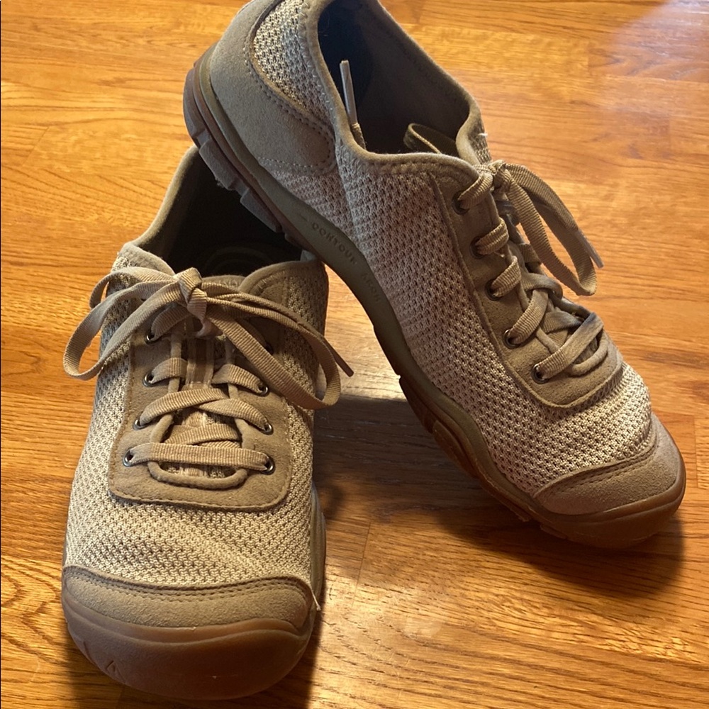 Keen Beige Lace-Up hiking shoes